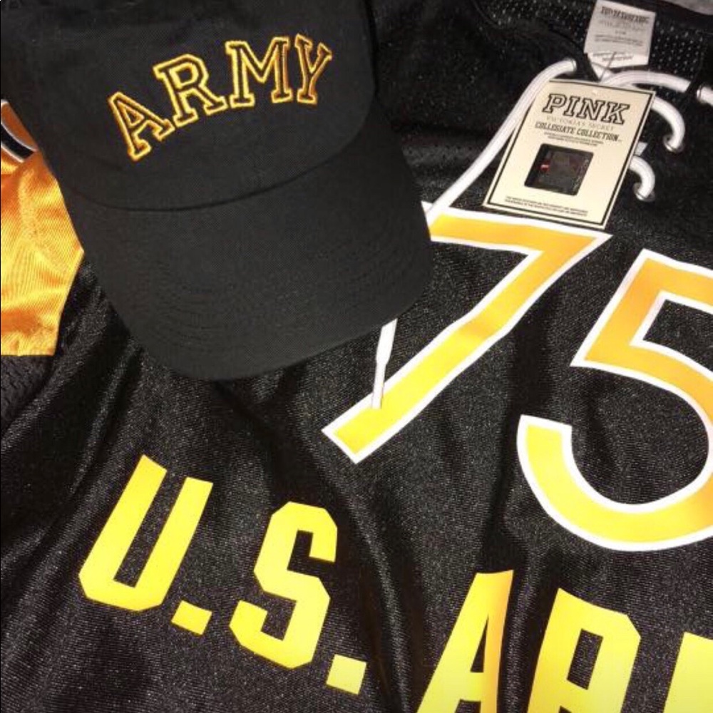 Victoria’s Secret Pink Army Bundle